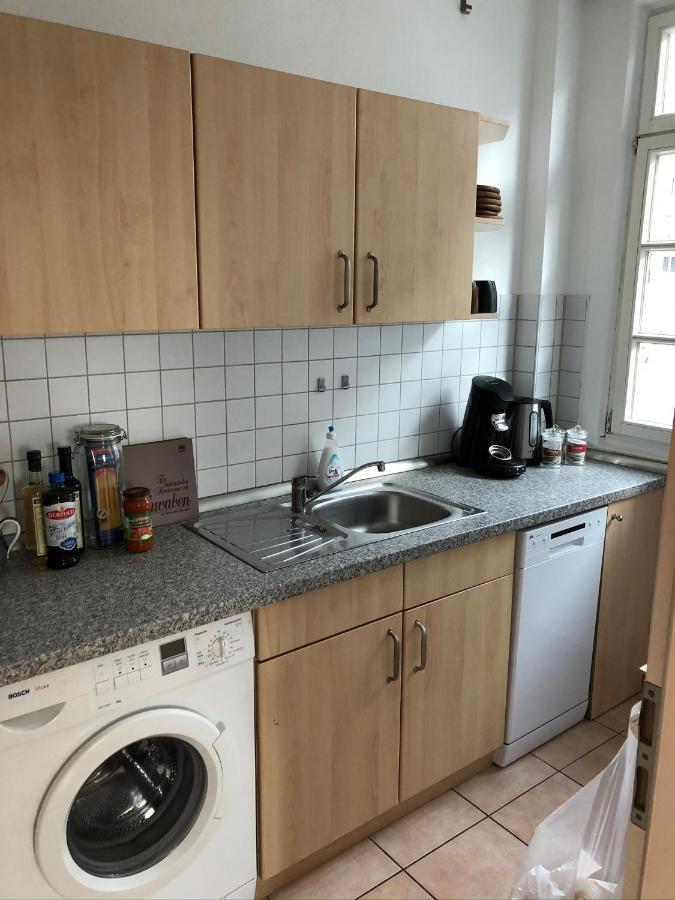 Ferienwohnung Zentraler geht es kaum - in königlicher Nachbarschaft! Ludwigsburg Exterior foto